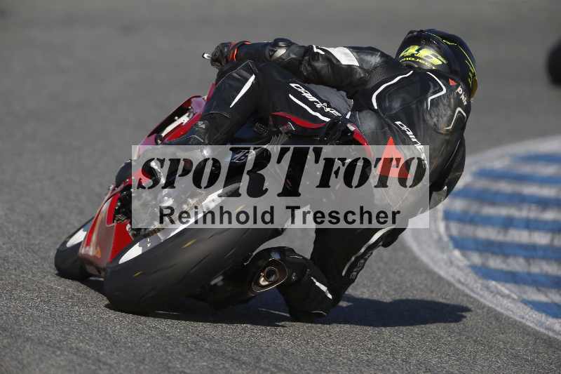 /Archiv-2024/02 29.01.-02.02.2024 Moto Center Thun Jerez/Gruppe rot-red/backside